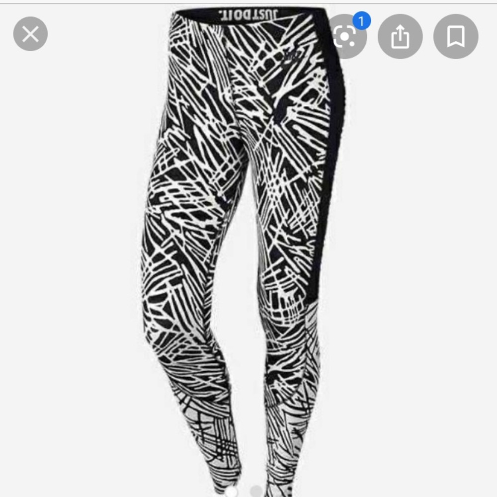 Used Nike zebra tight fit leggings size S